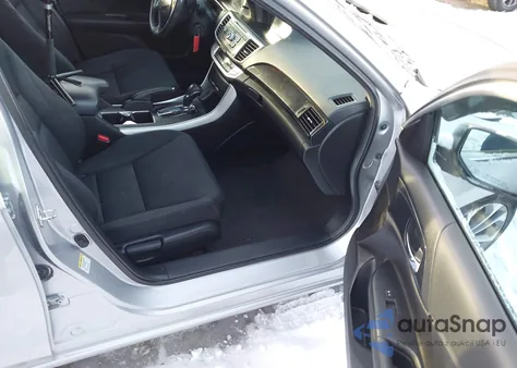 2013 Honda Accord Sport z USA, uszkodzony, nr VIN 1HGCR2F58DA232669